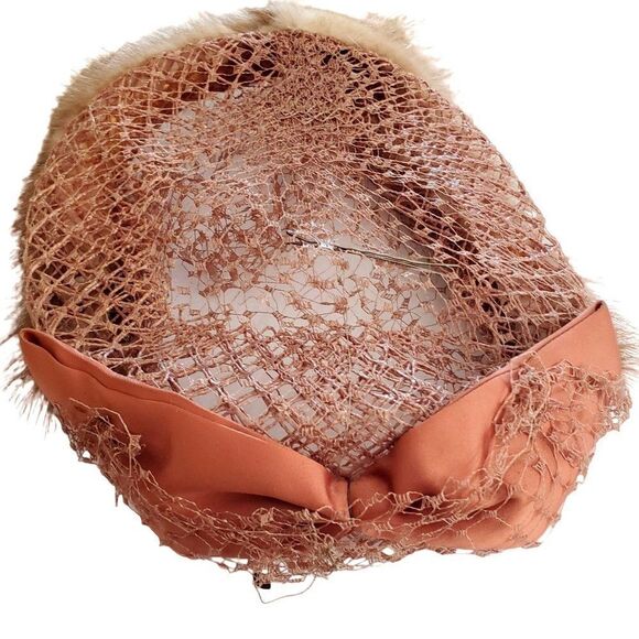 Pillbox Hat 1940s 50s Crochet Net Mink Fur Brown Satin Bow - Picture 10 of 10